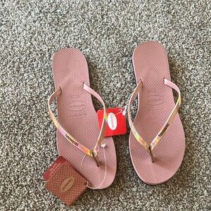 Brand new havaianas pink 7/8!